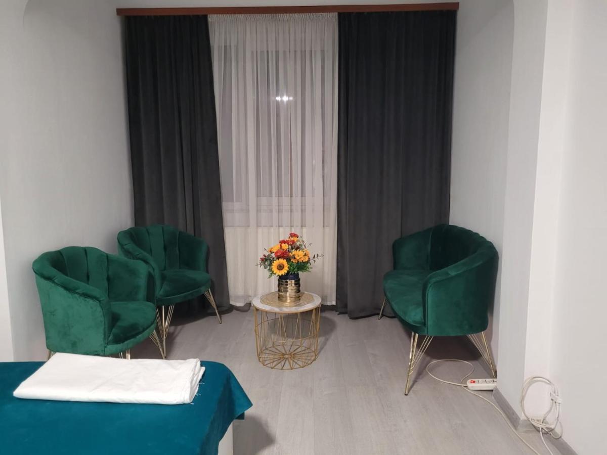 Zenlux Hotel ยาช ภายนอก รูปภาพ